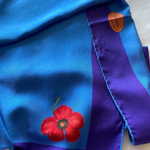 GUCCI AUTHENTIC VINTAGE BLUE ON BLUE LOGO 100% SILK - Picture 5 of 16